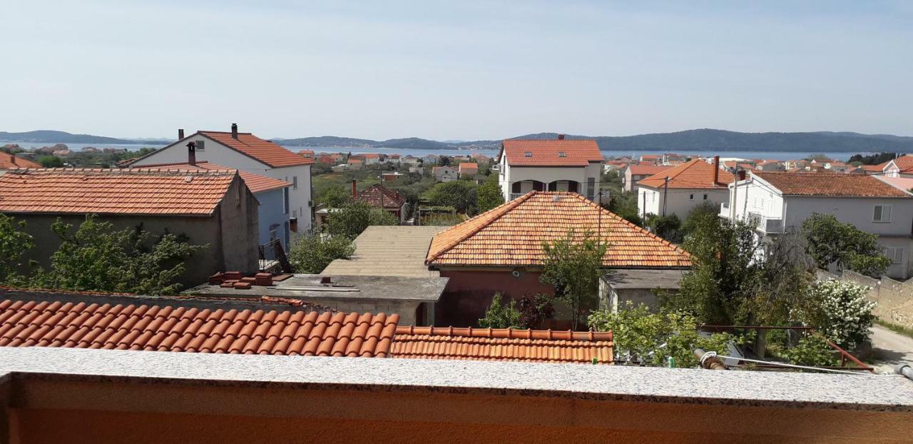 Apartments And Rooms Nediljko Bibinje Bagian luar foto